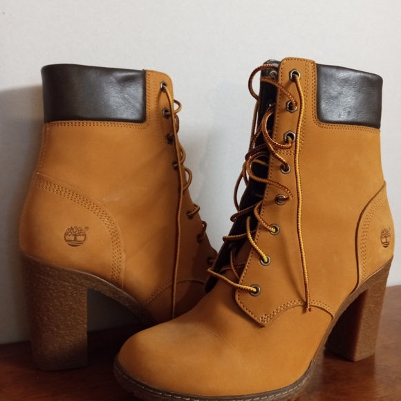 TIMBERLAND HIGH HEELS BOOTS WOMEN'S SIZE 8. - Picture 2 of 5